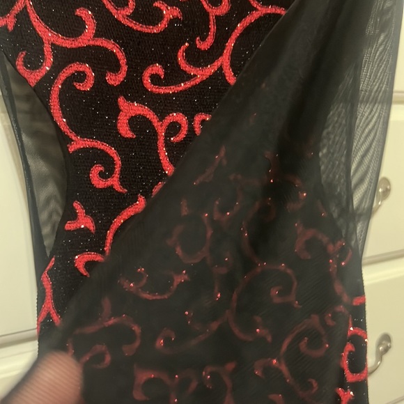 I’m seeking this fancy dress. - Picture 4 of 4